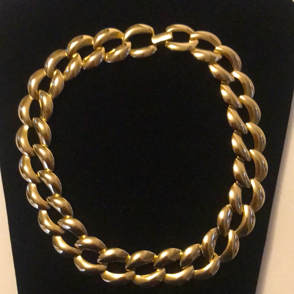Vintage 80s 90s gold tone chunky link chain  choker necklace